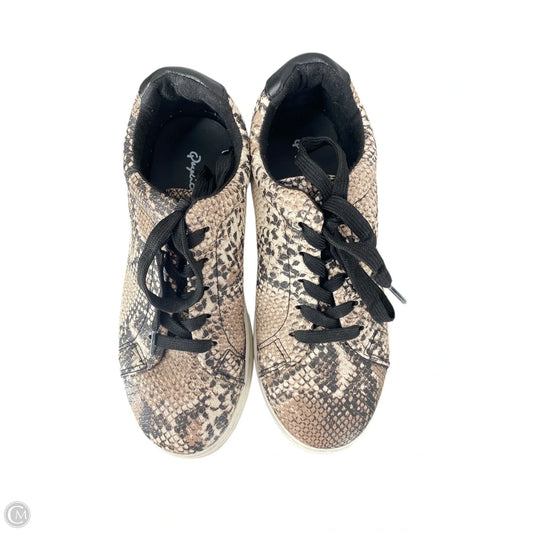 Shoes Sneakers By Qupid In Snakeskin Print, Size: 6