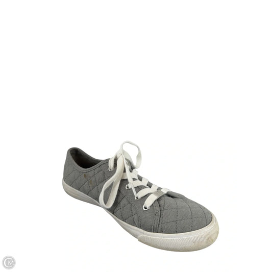 Shoes Sneakers By Guess In Grey, Size: 8.5