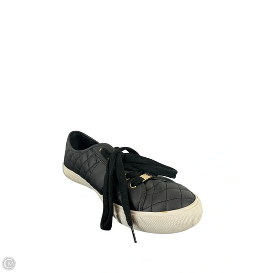 Shoes Sneakers By Guess In Black, Size: 9