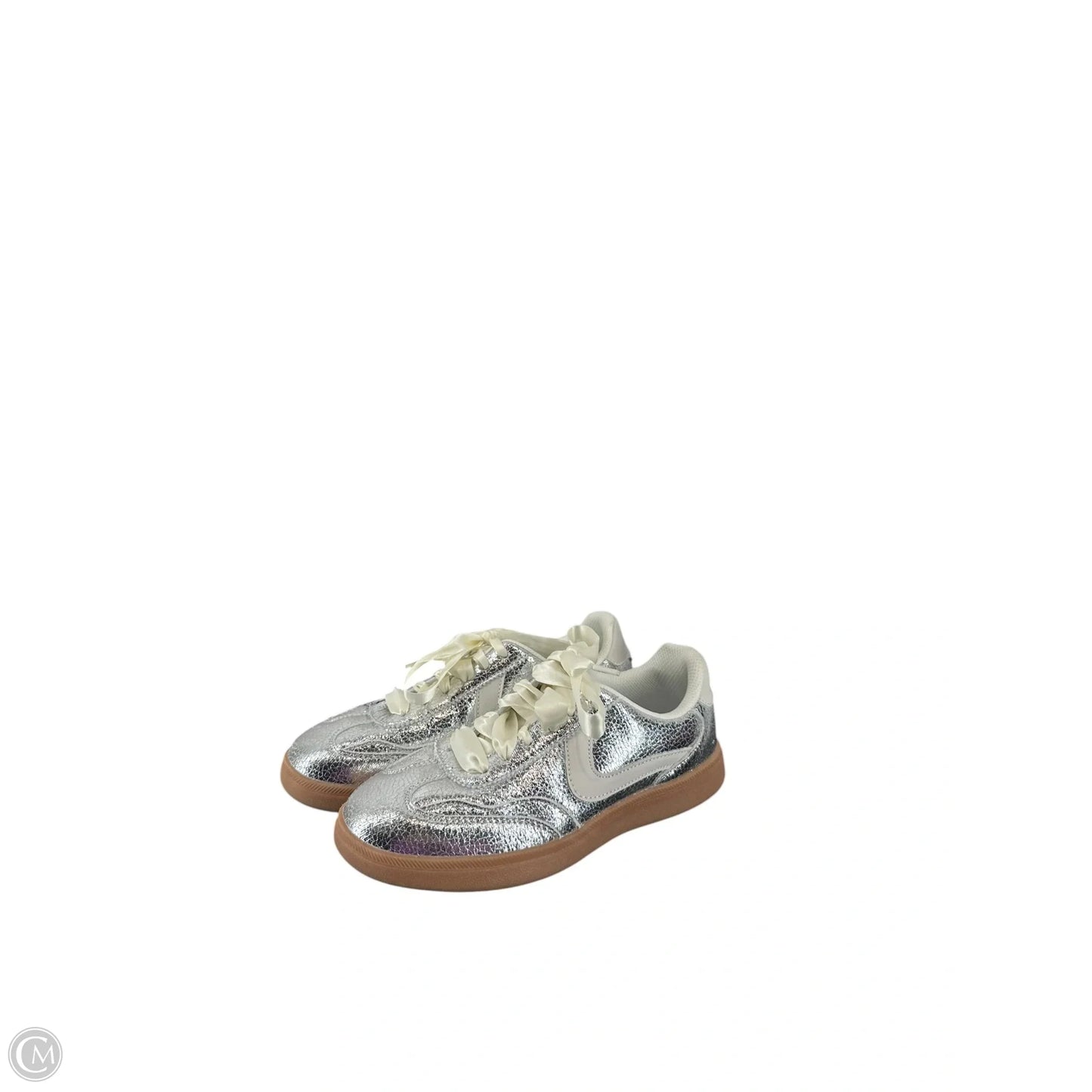 Shoes Athletic By Clothes Mentor In Silver, Size: 6