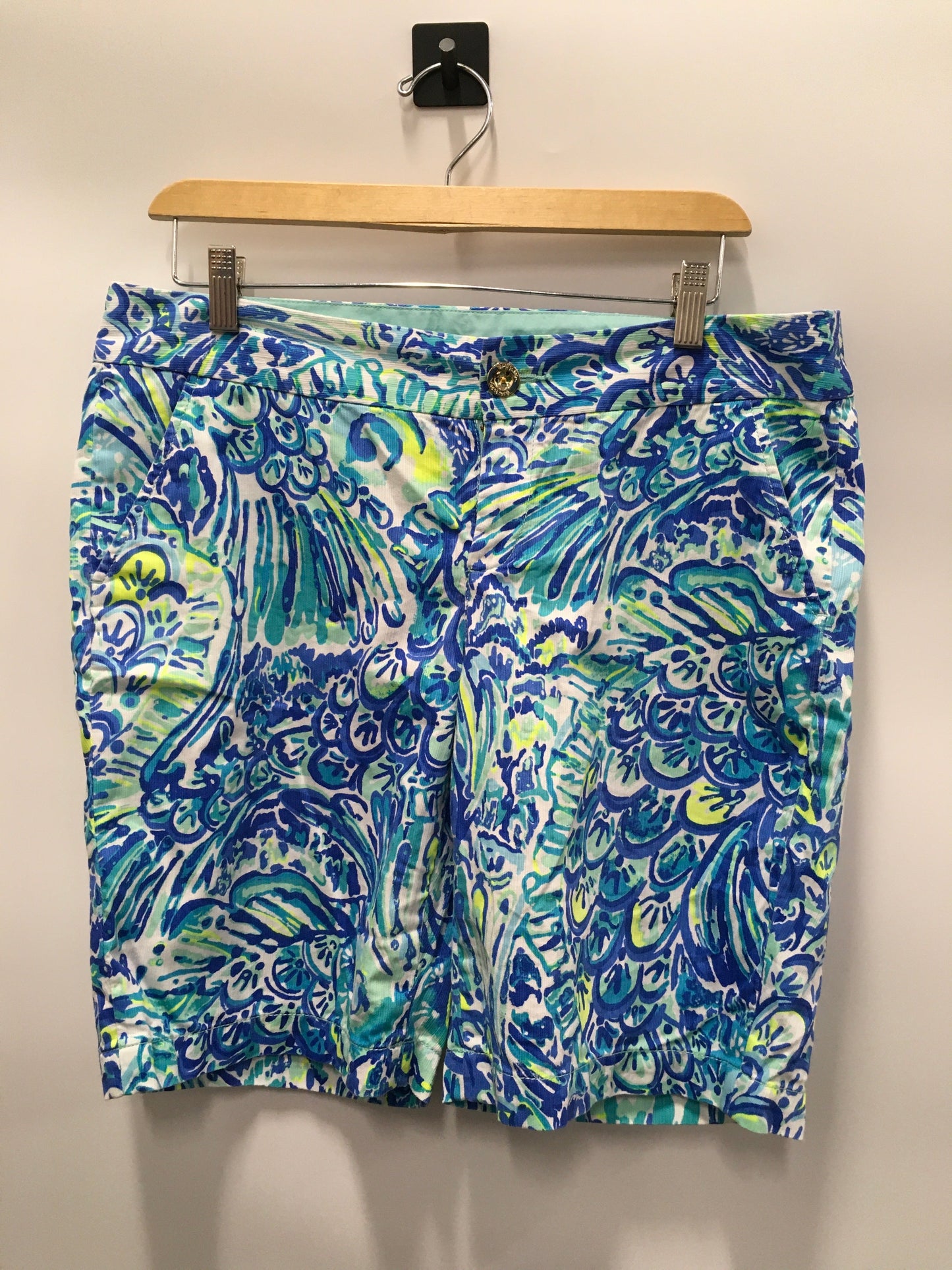 Shorts By Lilly Pulitzer  Size: 10