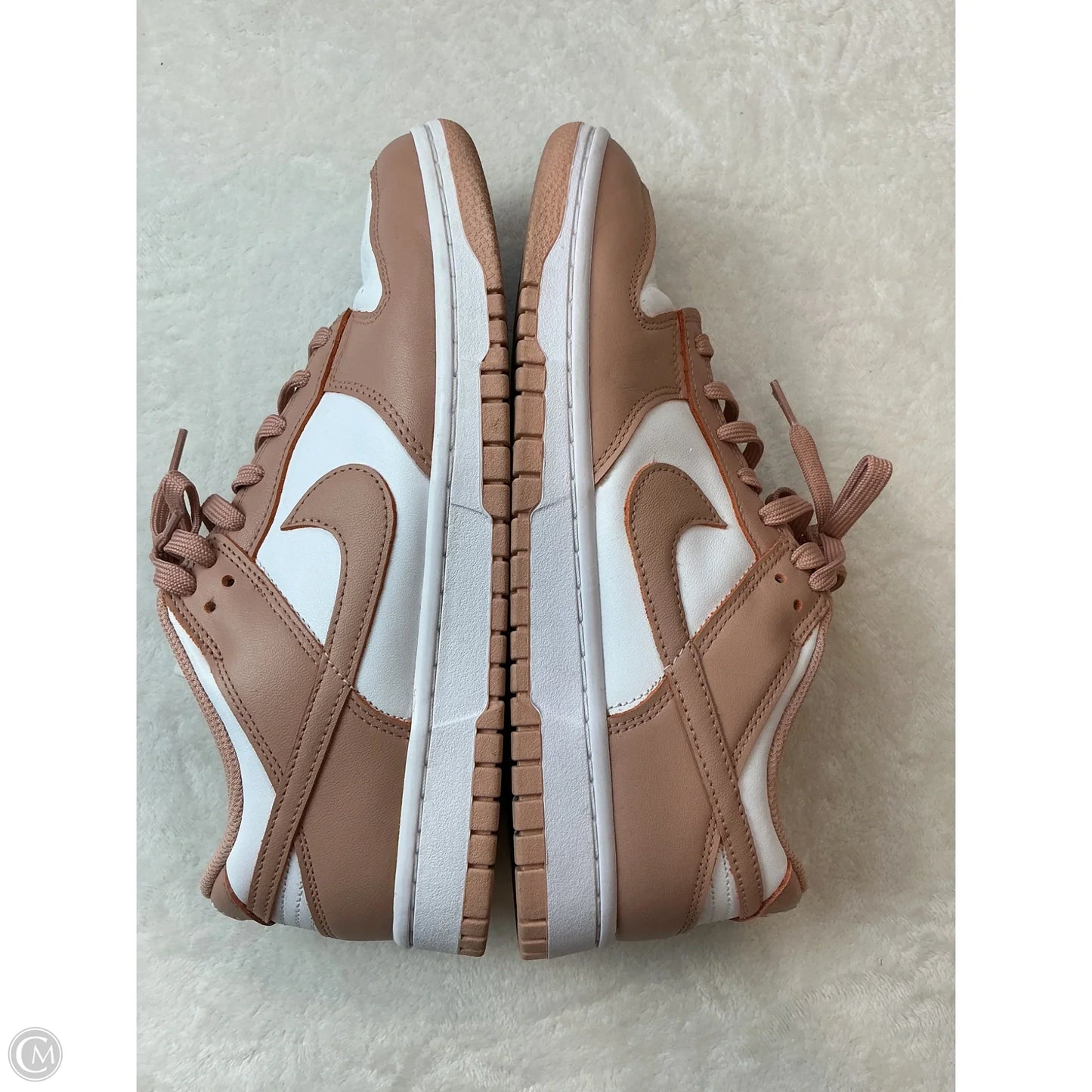 Shoes Sneakers By Nike In Pink & White, Size: 10.5