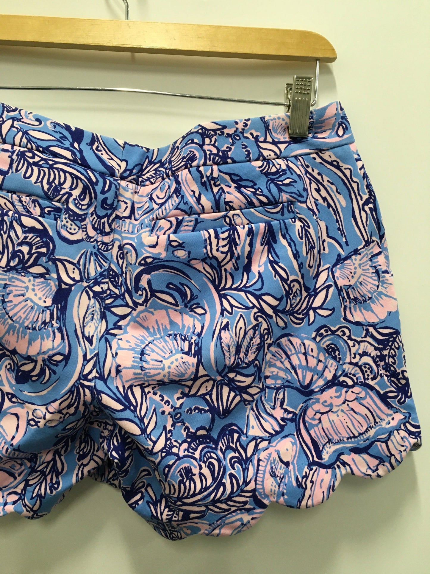 Shorts By Lilly Pulitzer  Size: 2