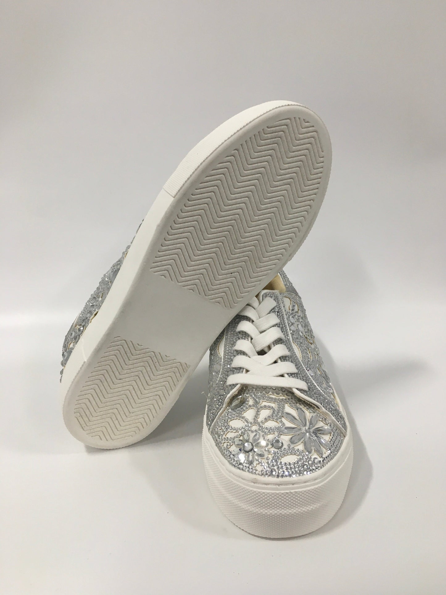 Shoes Sneakers By Betsey Johnson In Silver, Size: 8.5