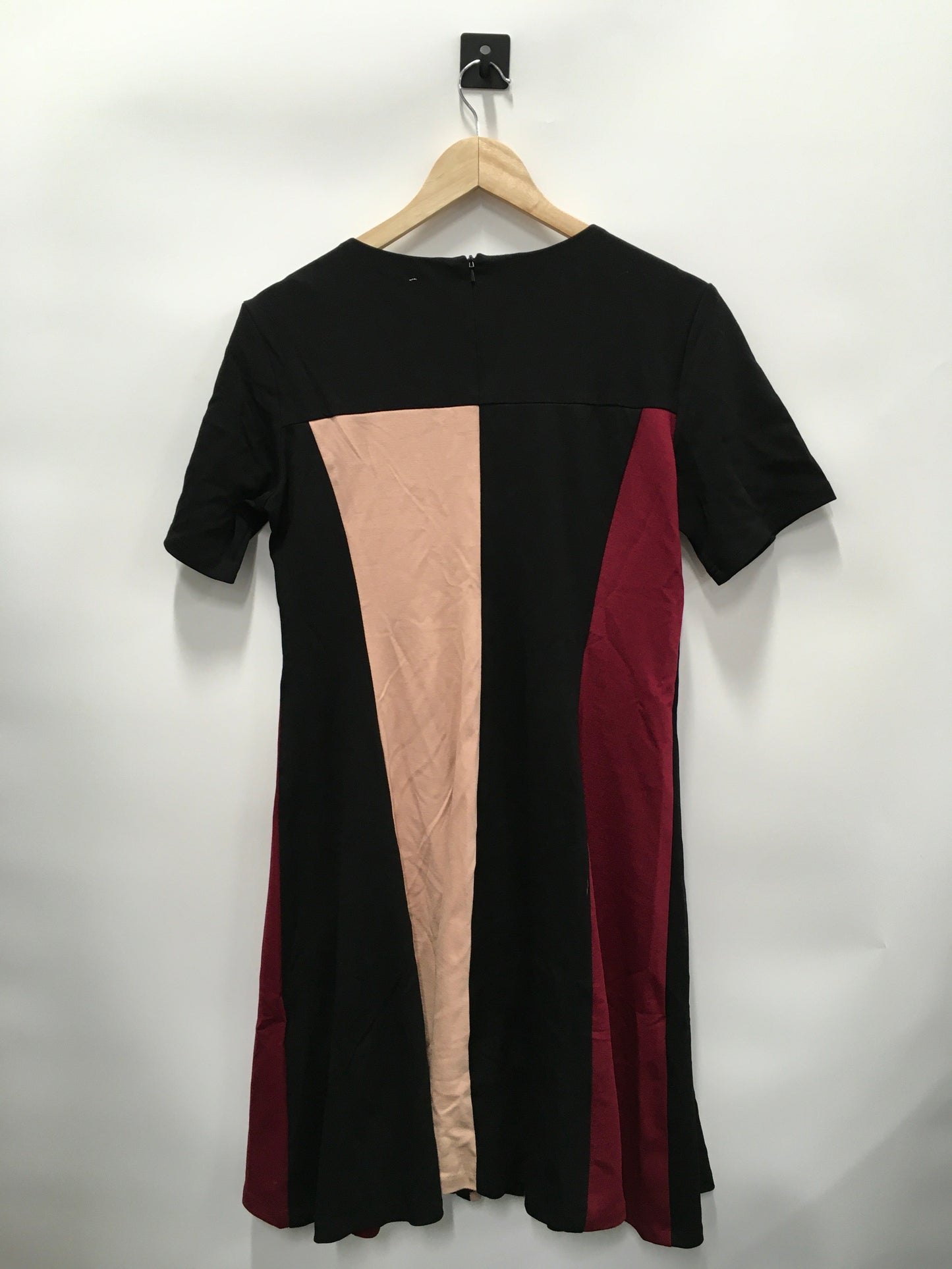 Black & Red Dress Casual Midi Hutch, Size L