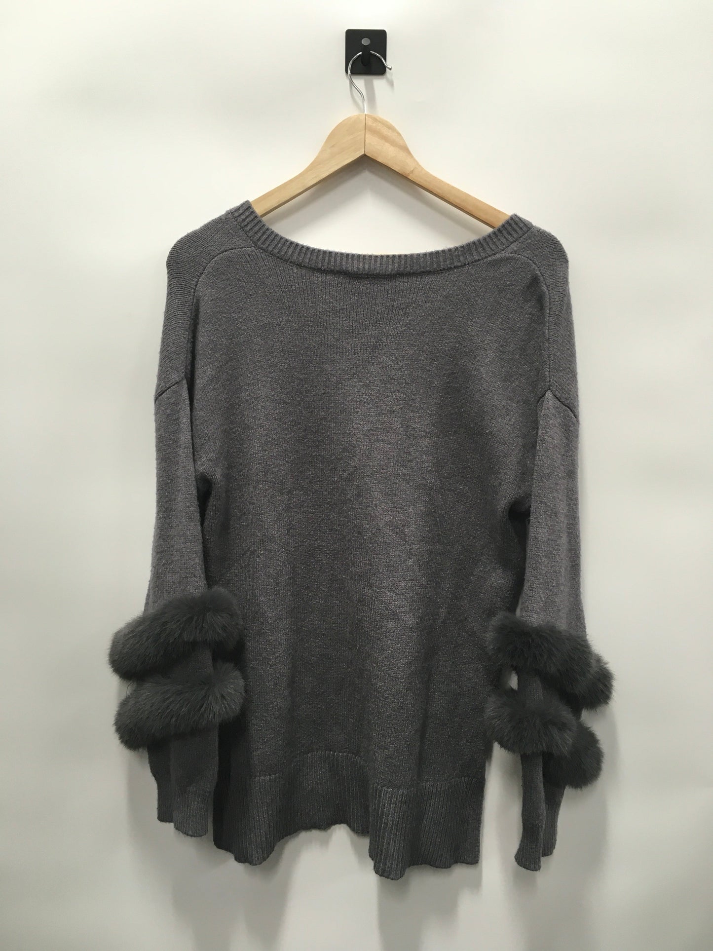 Grey Sweater Saks Fifth Avenue, Size S