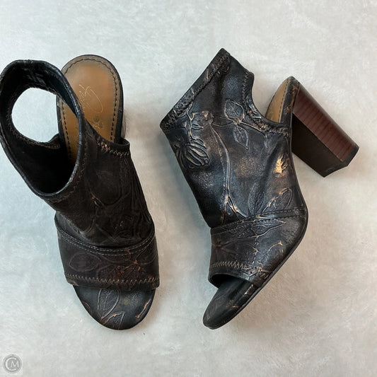 Shoes Designer By Patricia Nash In Brown, Size: 6.5
