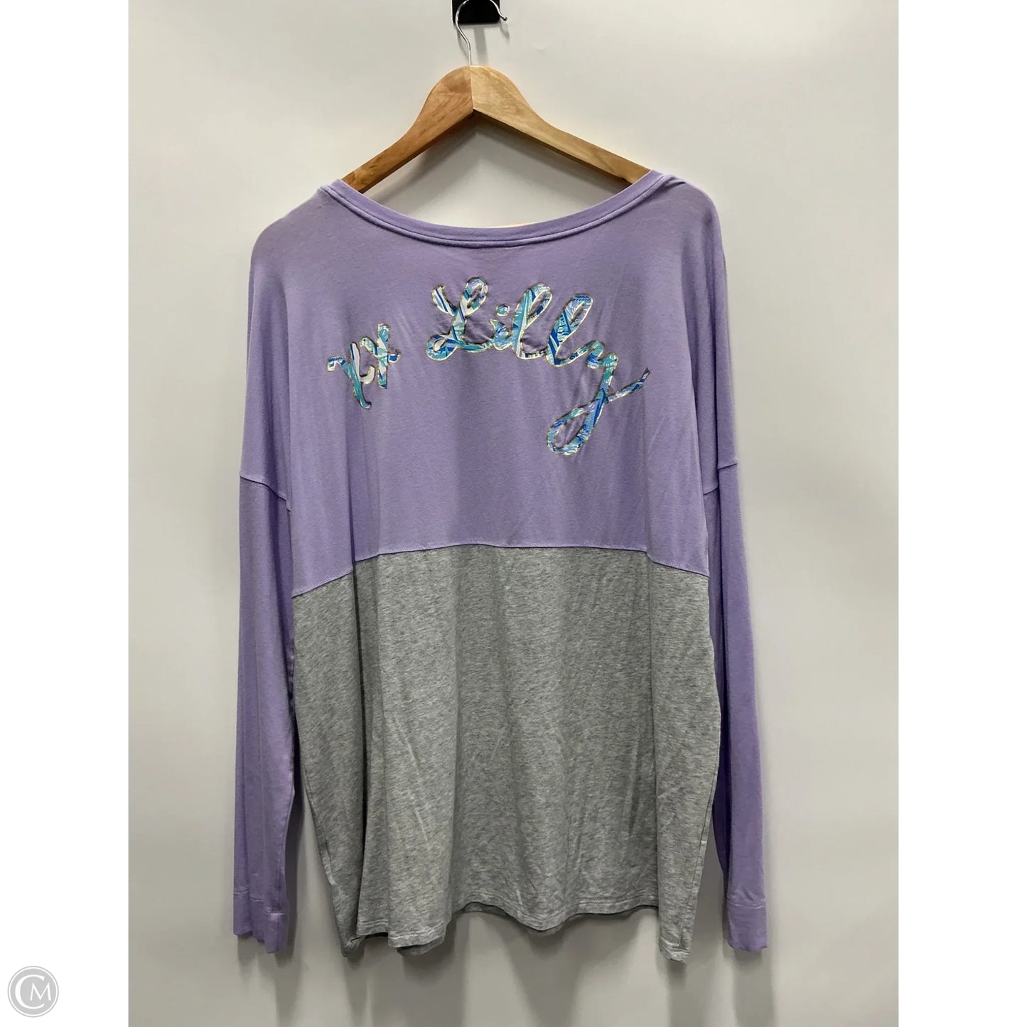 Top Long Sleeve Designer By Lilly Pulitzer In Grey & Purple, Size: Xl