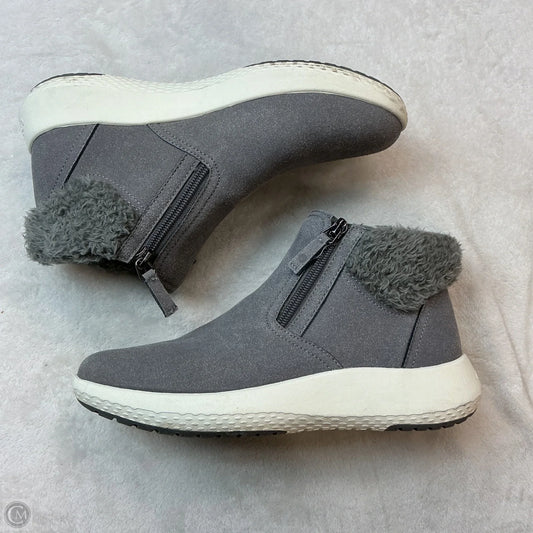 Boots Ankle Flats By Easy Spirit In Grey, Size: 7.5
