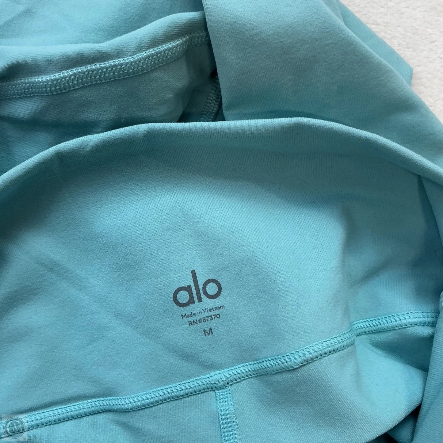 Athletic Leggings By Alo In Aqua, Size: M