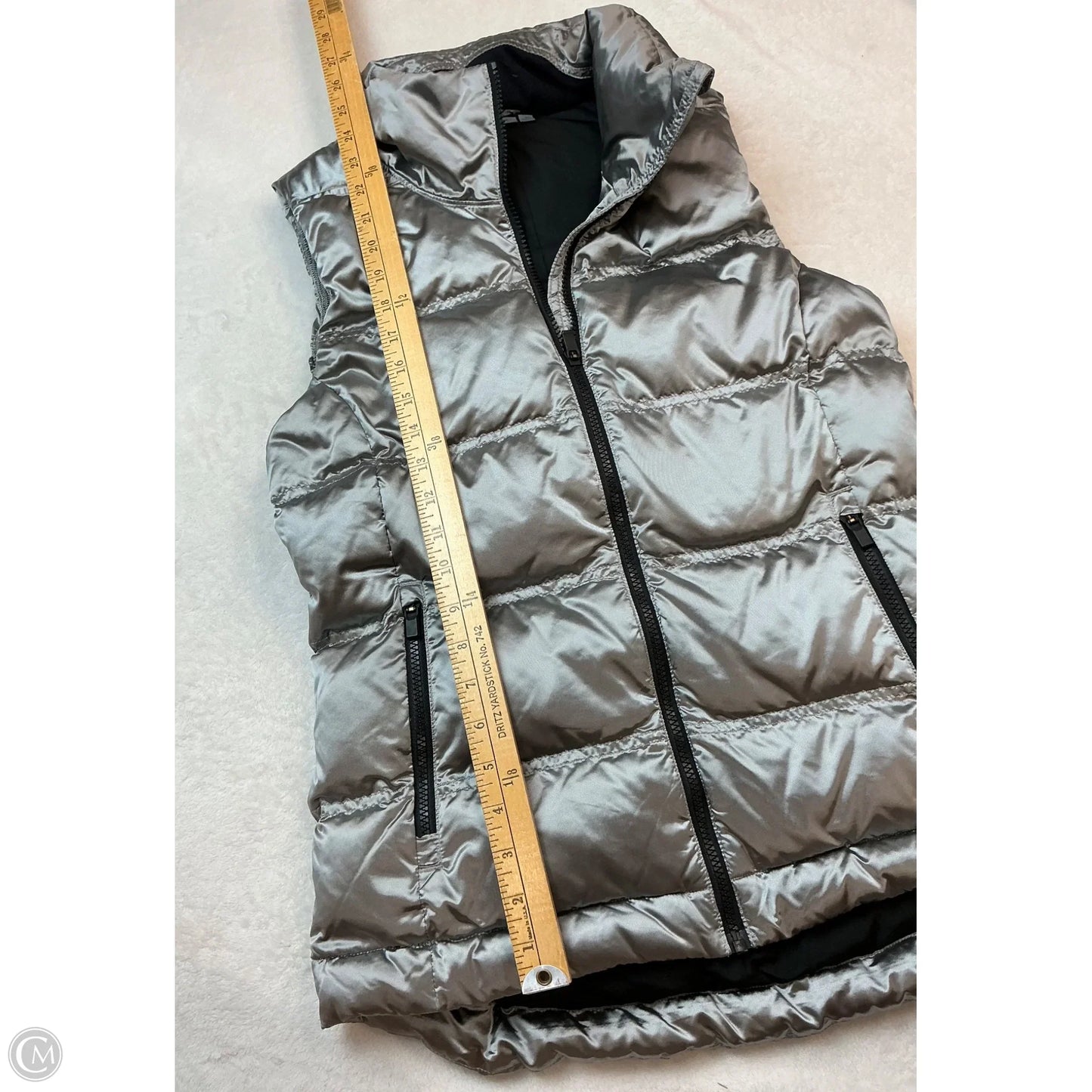 Vest Puffer & Quilted By Athleta In Grey, Size: M