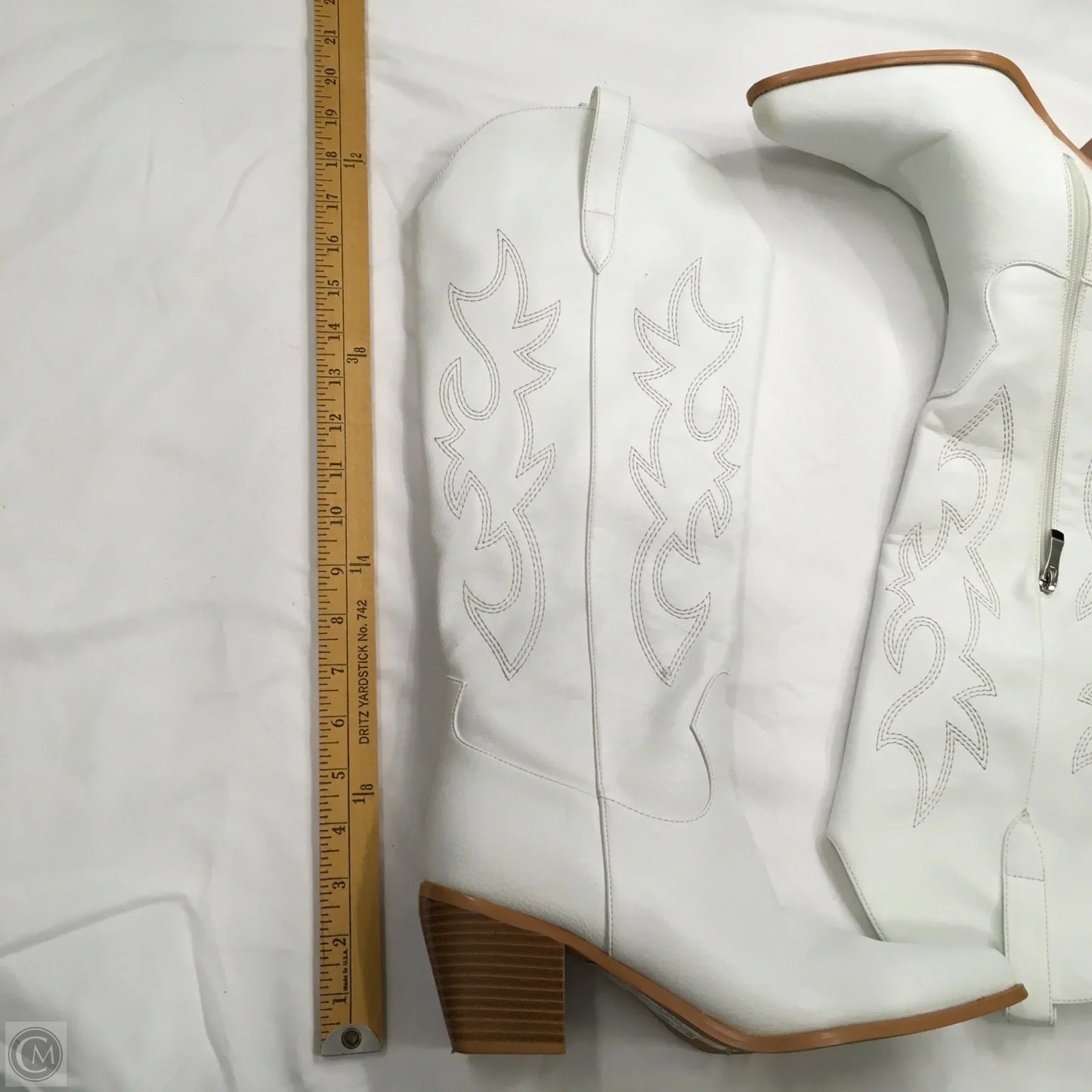 Boots Western By Clothes Mentor In White, Size: 9