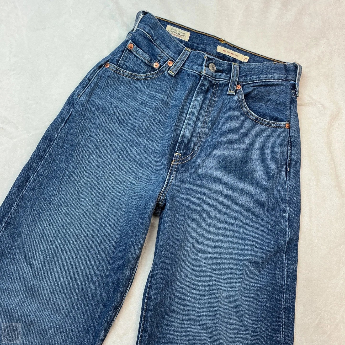 Jeans Wide Leg By Levis In Blue Denim, Size: 2