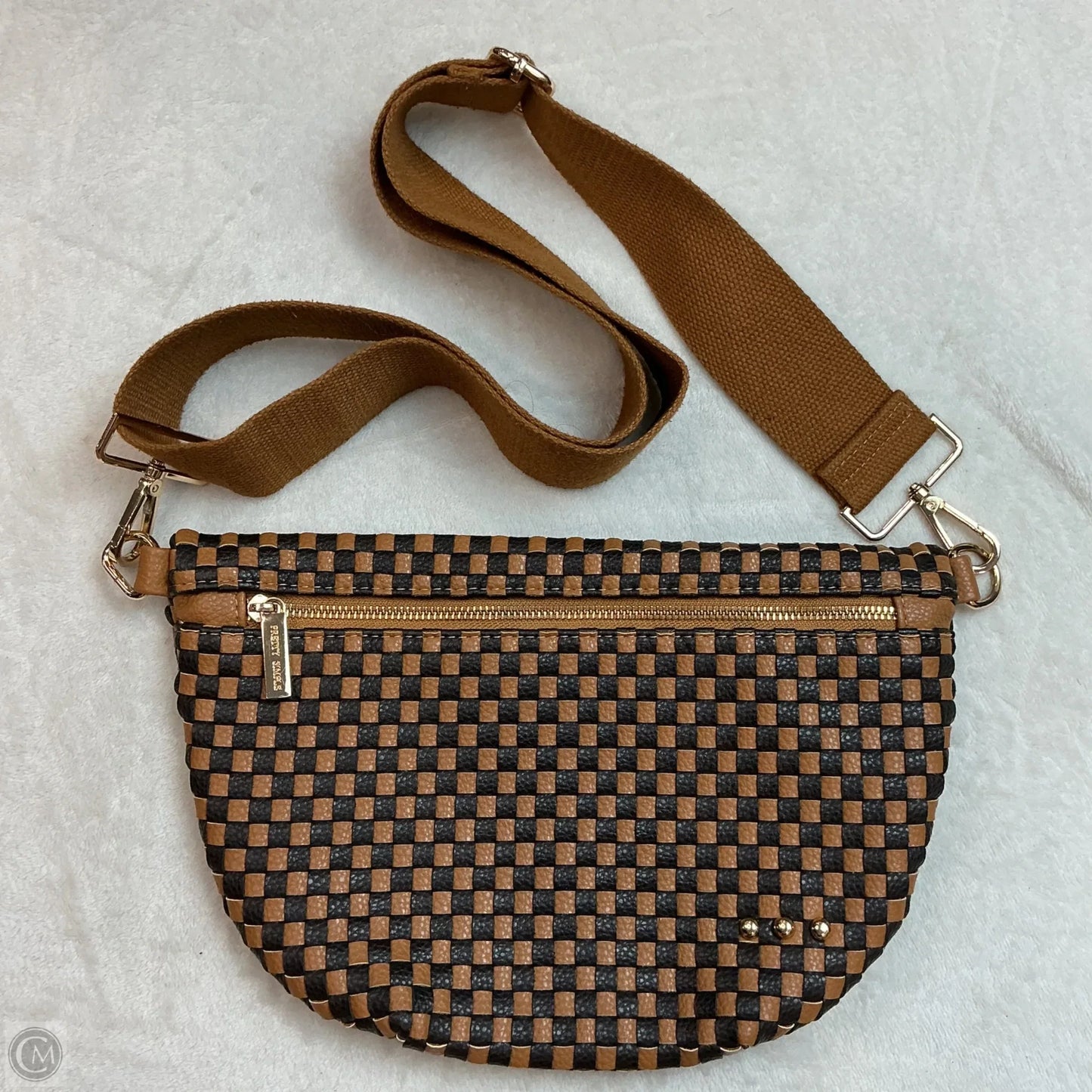 Belt Bag By Clothes Mentor, Size: Medium