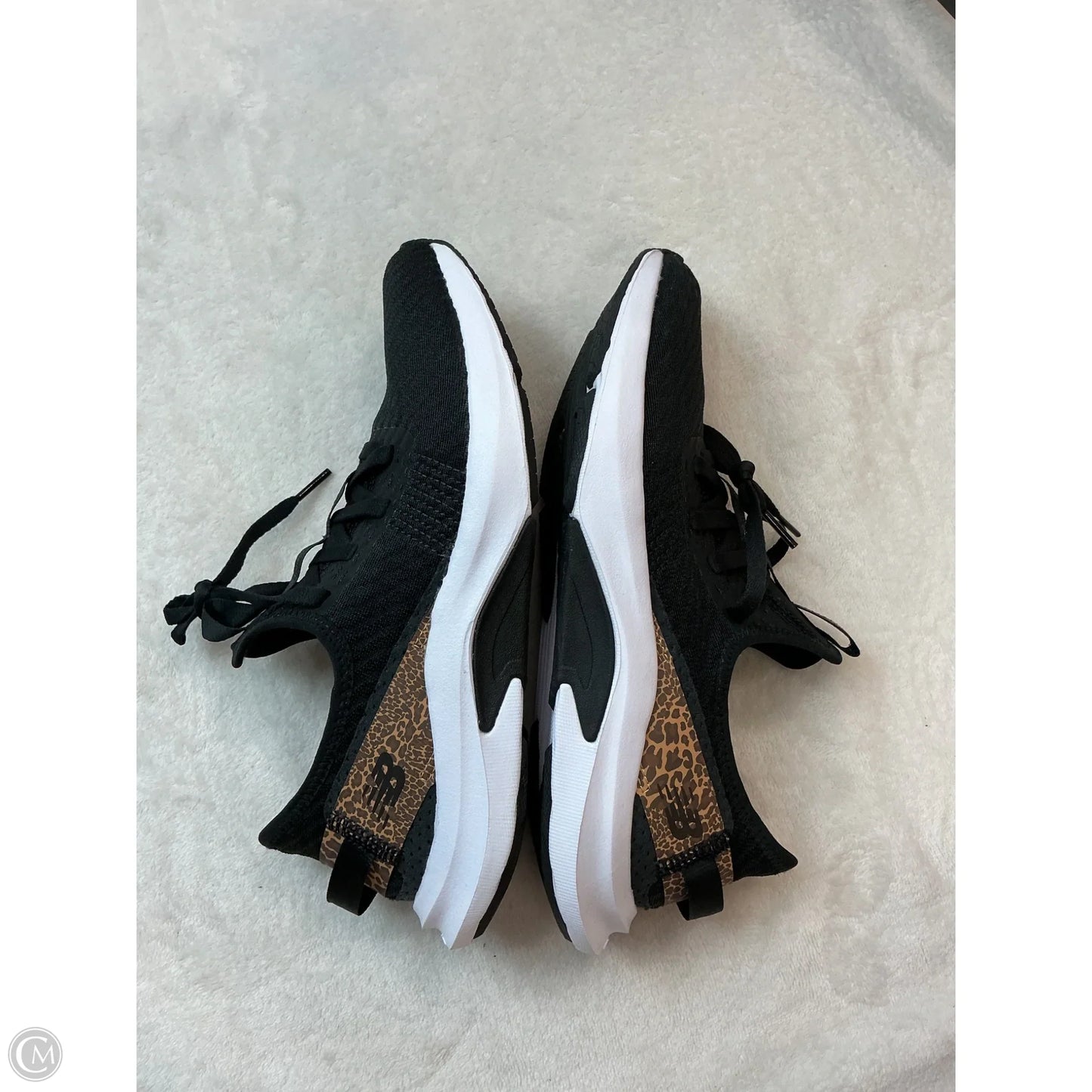 Shoes Sneakers By New Balance In Black, Size: 8