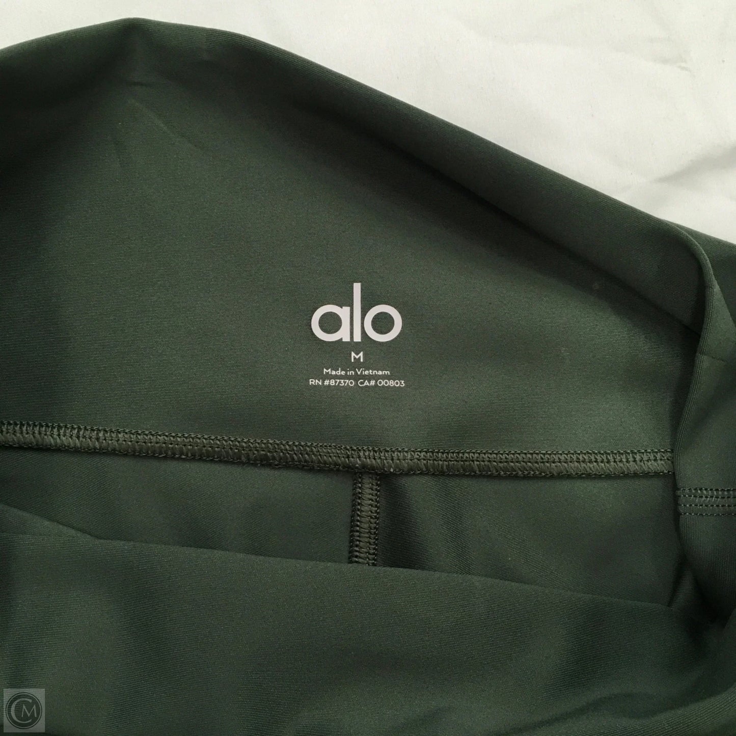 Athletic Leggings By Alo In Green, Size: M