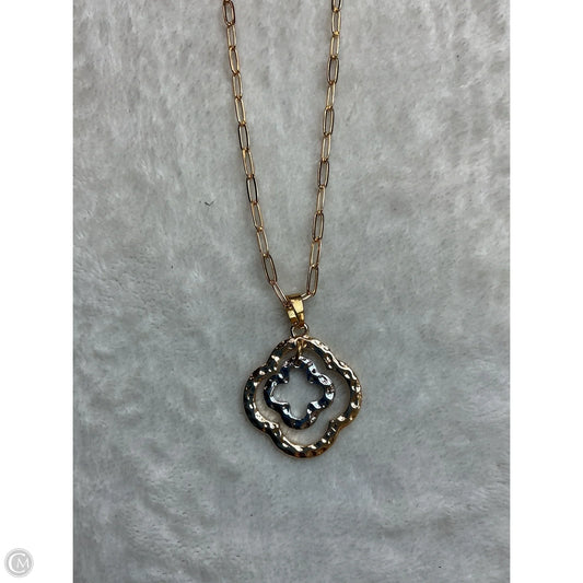 Necklace Charm By Clothes Mentor