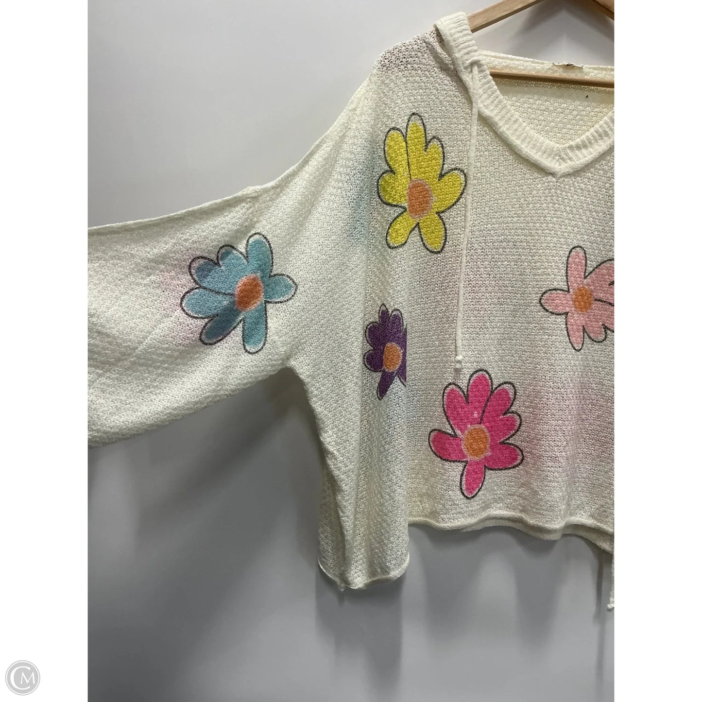 Top Long Sleeve By Pol In White, Size: L