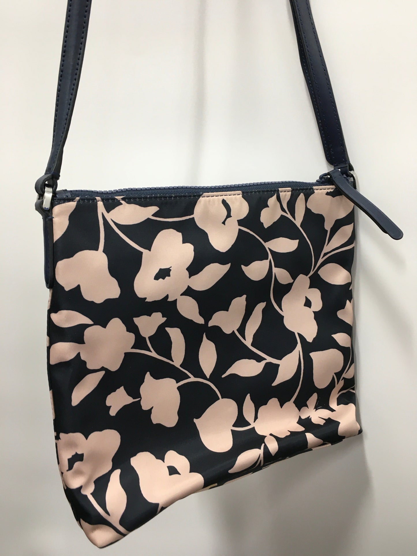 Crossbody Designer By Kate Spade  Size: Medium