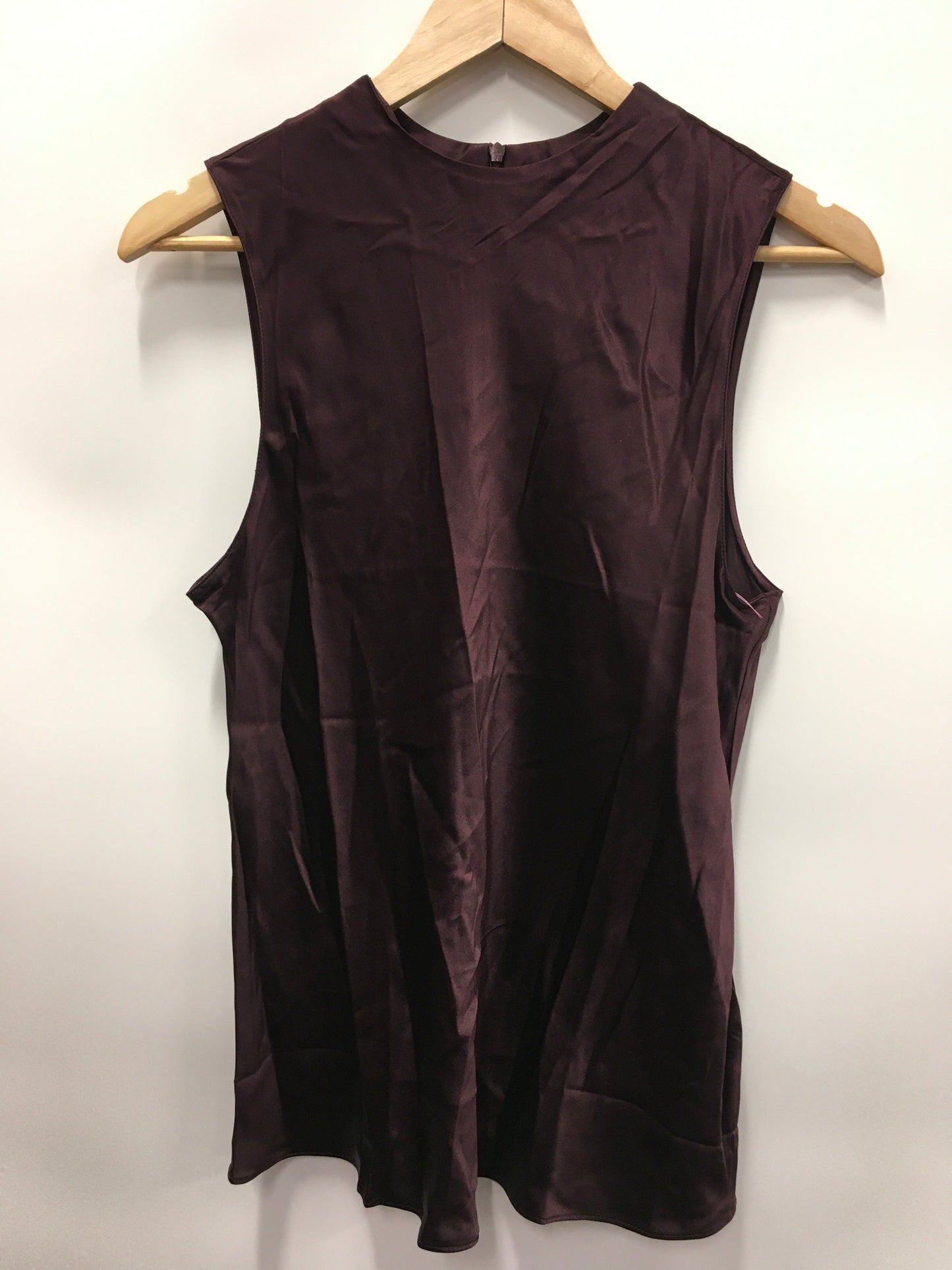 Top Sleeveless By Banana Republic  Size: M