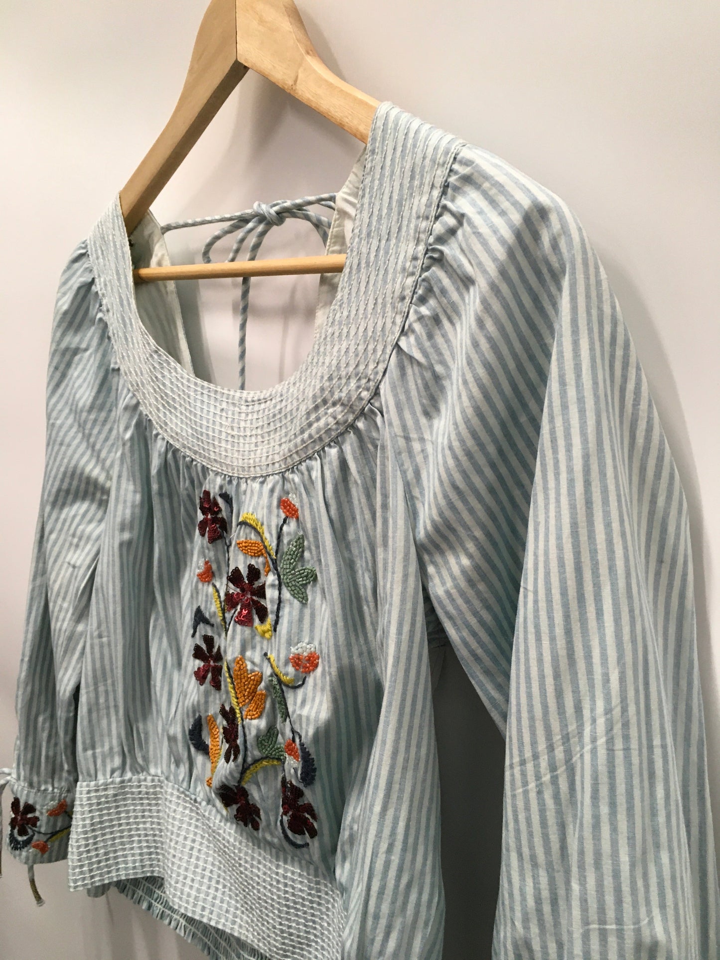 Top Long Sleeve By Anthropologie  Size: M