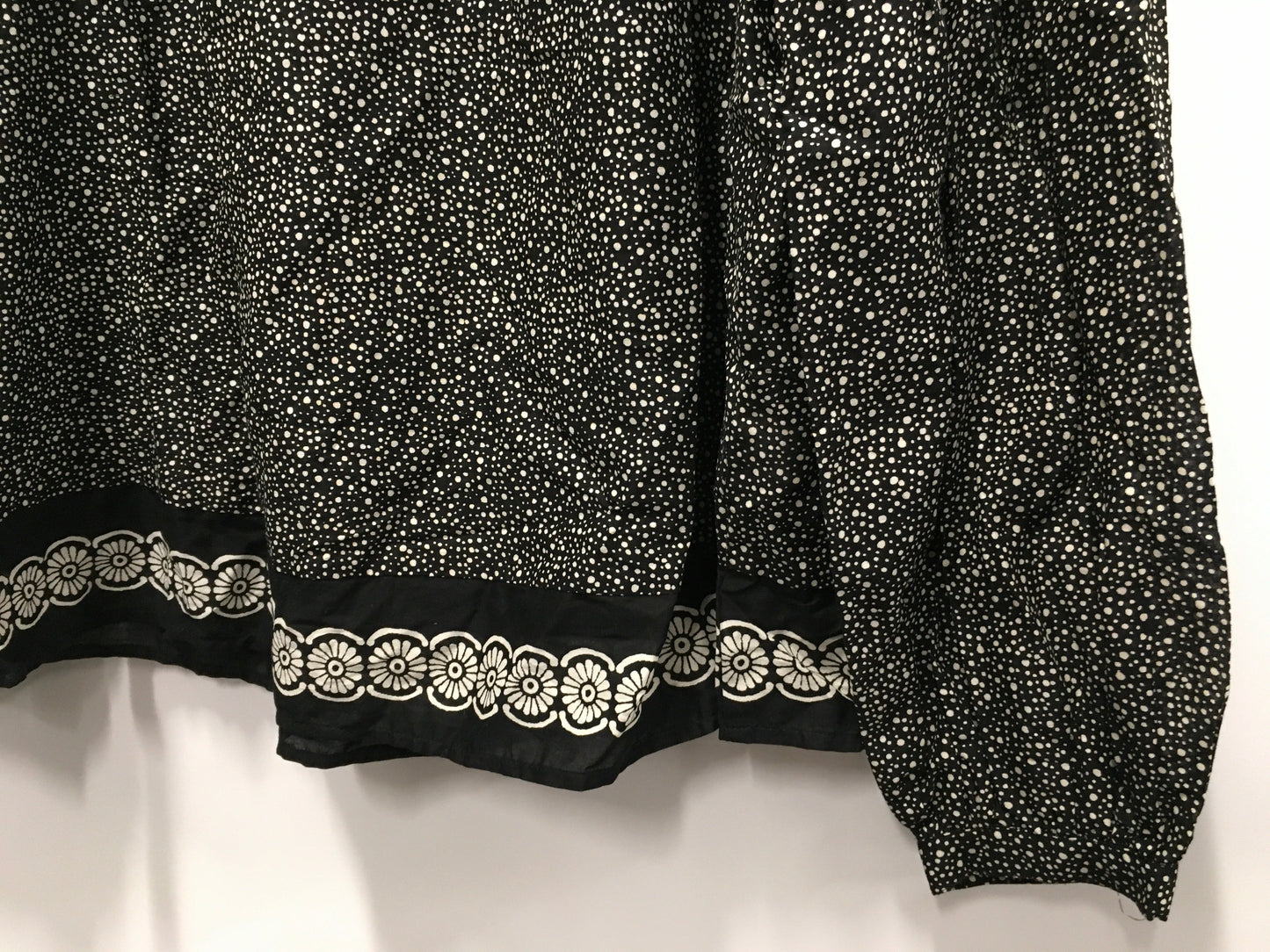 Black & Cream Top Long Sleeve Lucky Brand, Size L