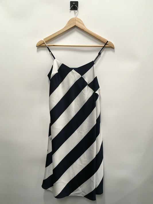 Dress Casual Short By Banana Republic In Blue & White, Size: Petite   Xs