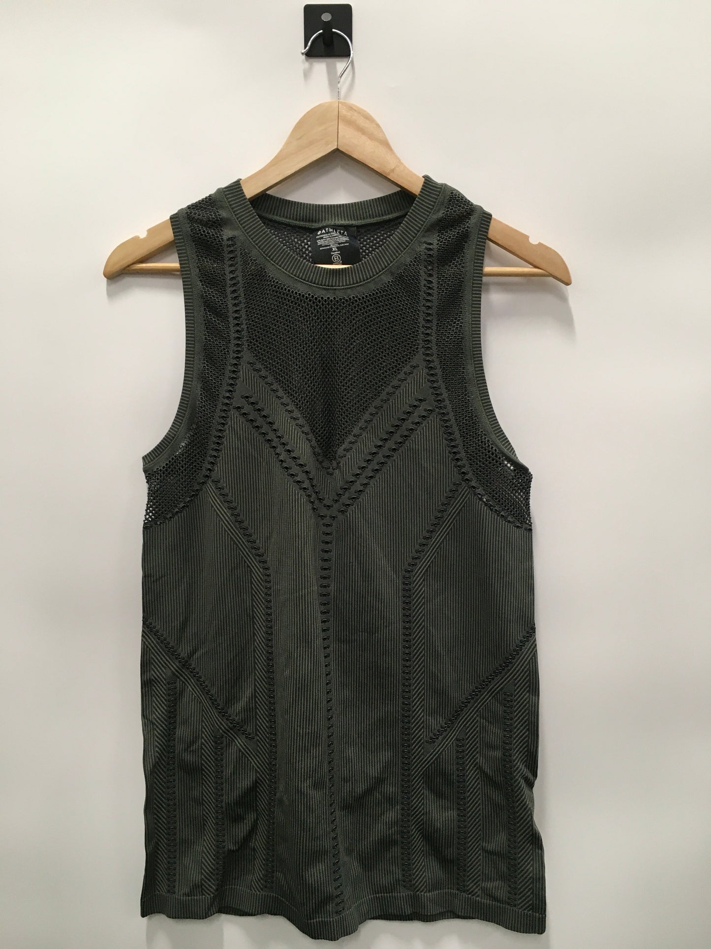 Athletic Tank Top By Athleta In Green, Size: Xl