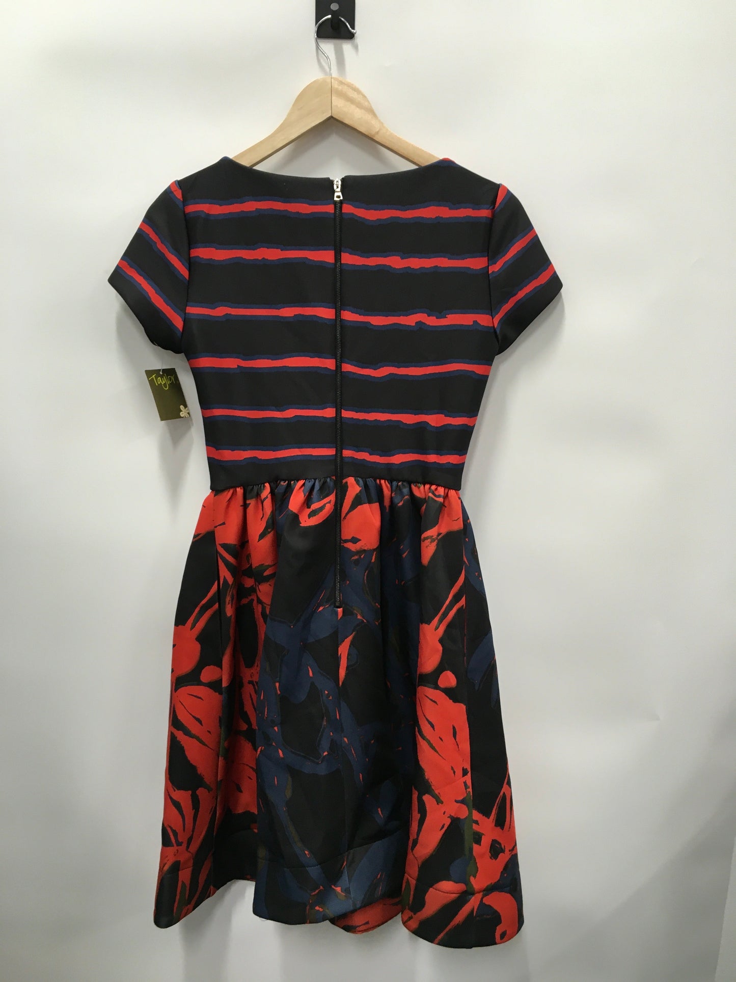 Black & Red Dress Party Short Taylor, Size S