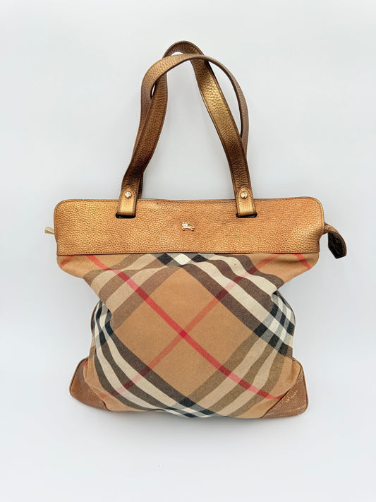 Handbag Luxury Designer By Burberry In Plaid Pattern, Size:Medium