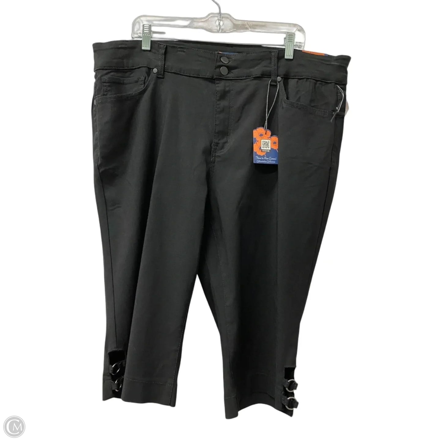 Capris By Cme In Black, Size: 22