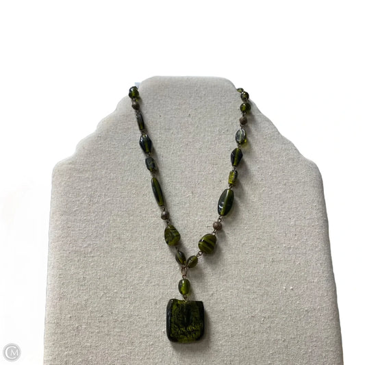 Necklace Statement