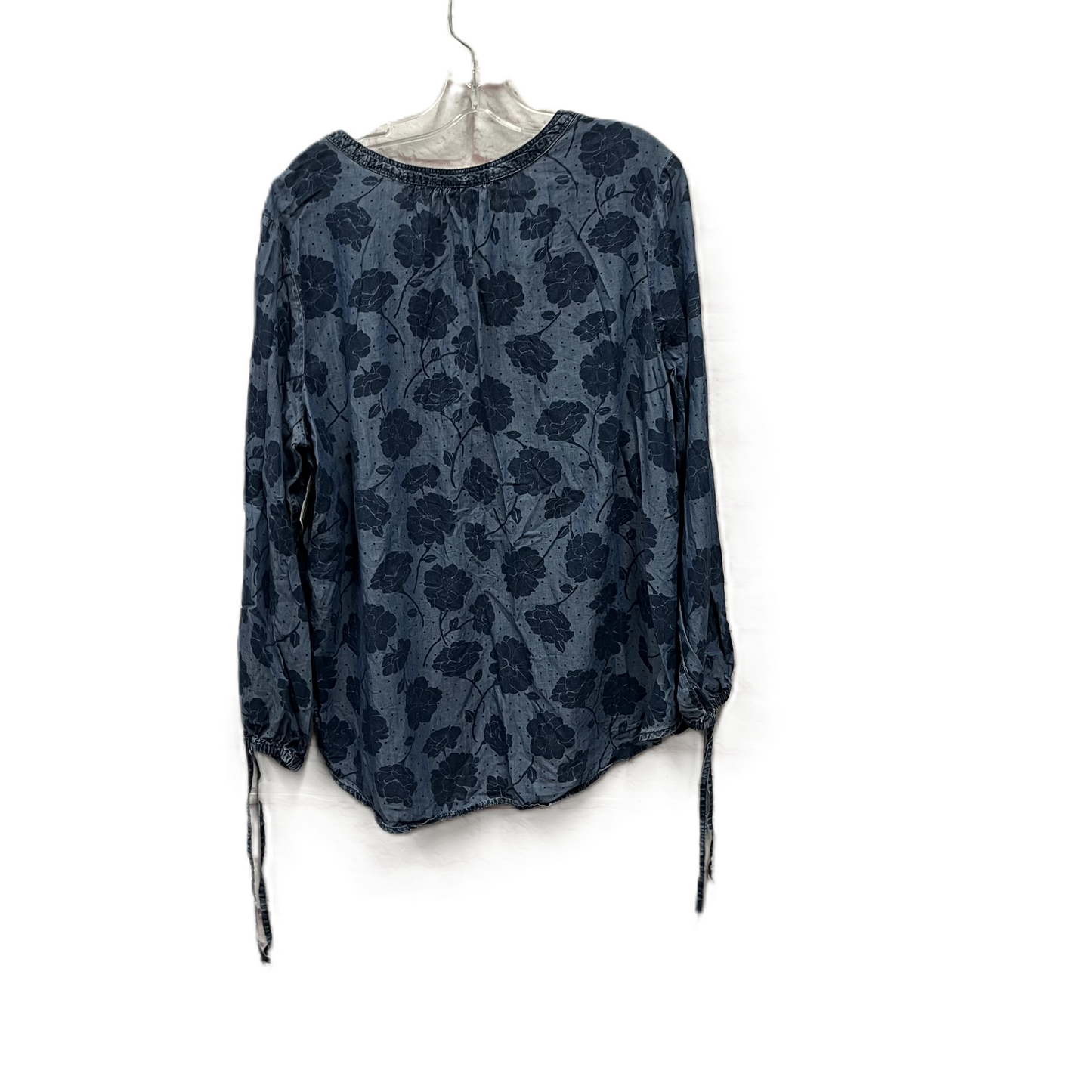 Top Long Sleeve By Liz Claiborne In Blue Denim, Size: 1x