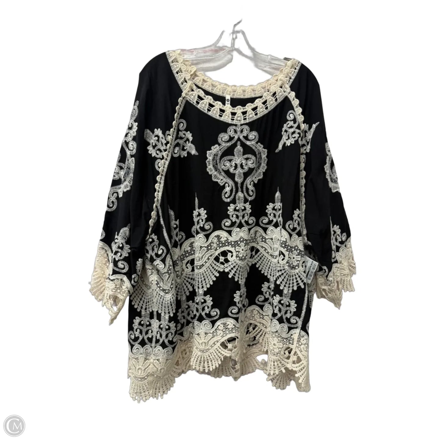 Top 3/4 Sleeve By Leo And Nicole In Black, Size: 2x