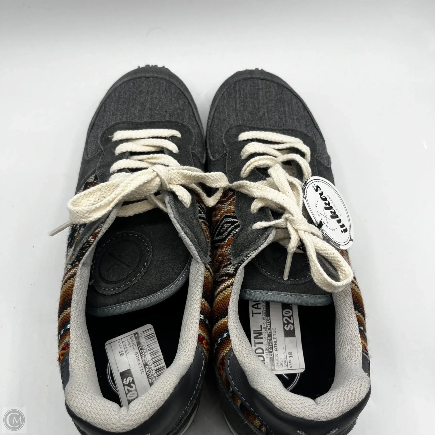 Shoes Athletic By Clothes Mentor In Grey, Size: 10