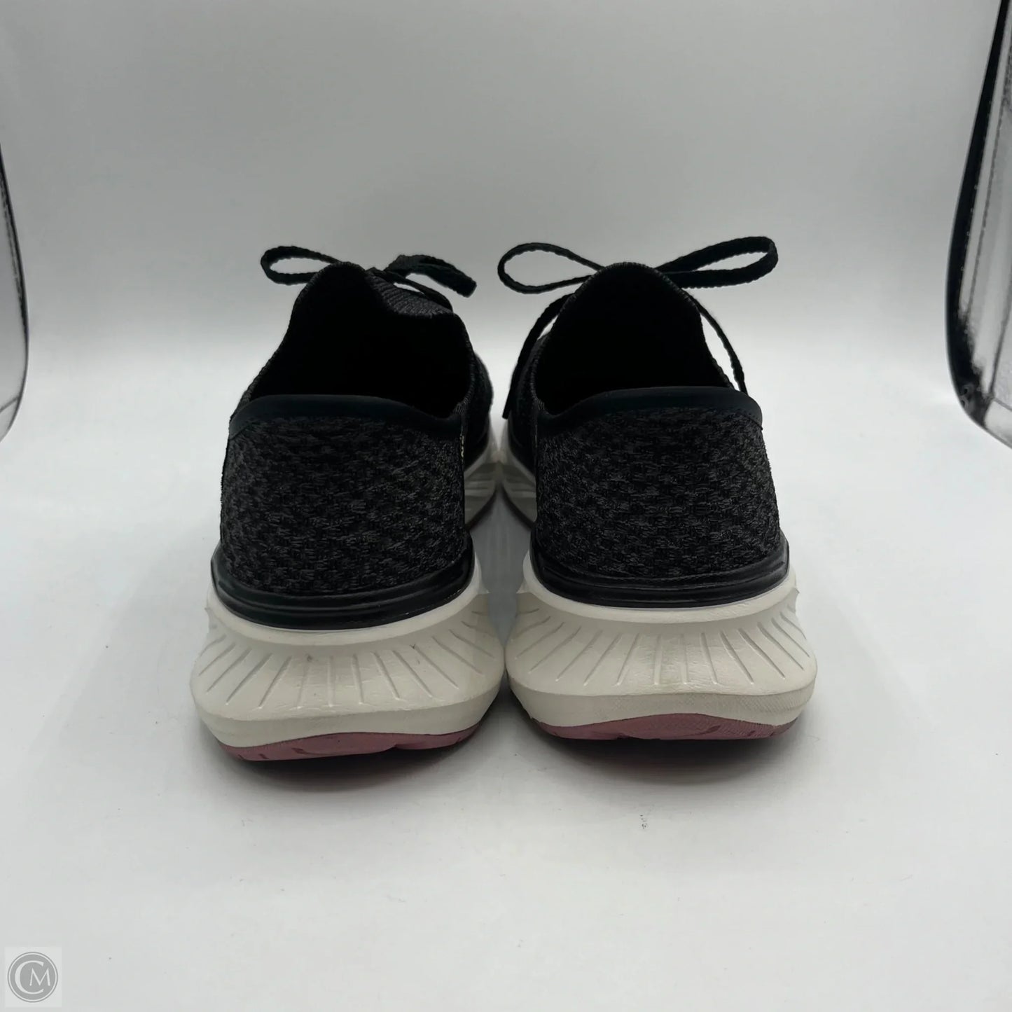 Shoes Athletic By Skechers In Grey, Size: 7.5