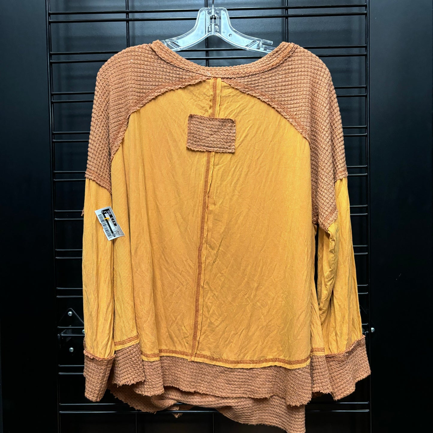 Top Long Sleeve By Pol In Orange, Size: M