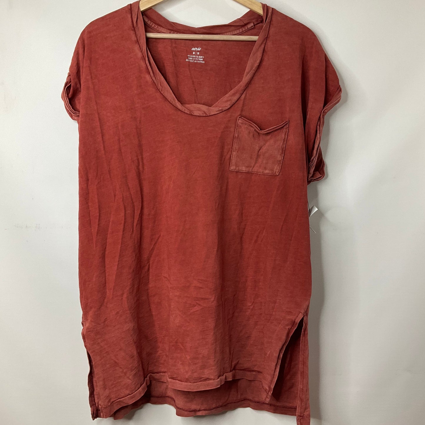 Red Top Short Sleeve Aerie, Size M