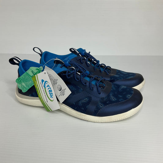 Blue Shoes Athletic Lands End, Size 7.5