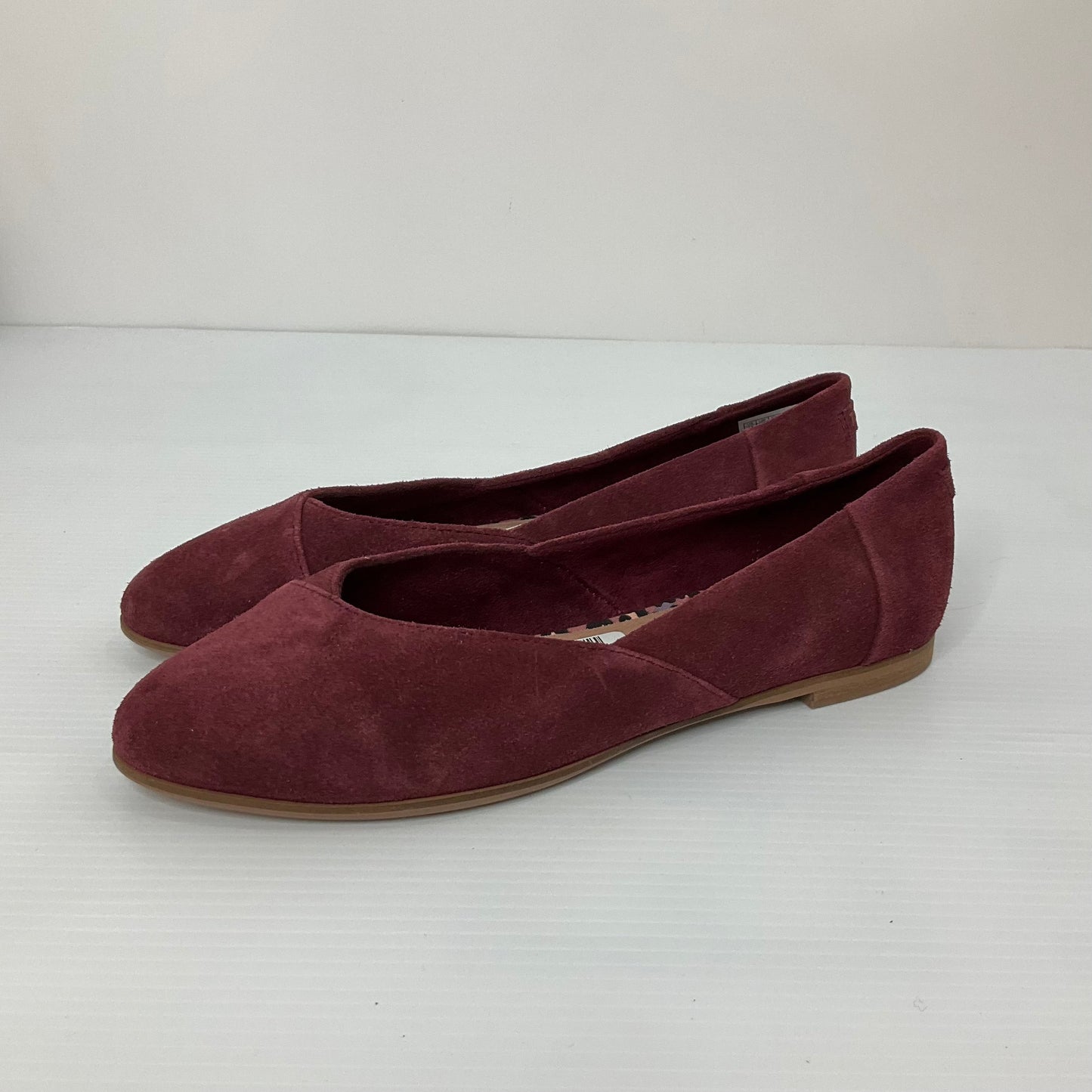 Red Shoes Flats Toms, Size 7.5