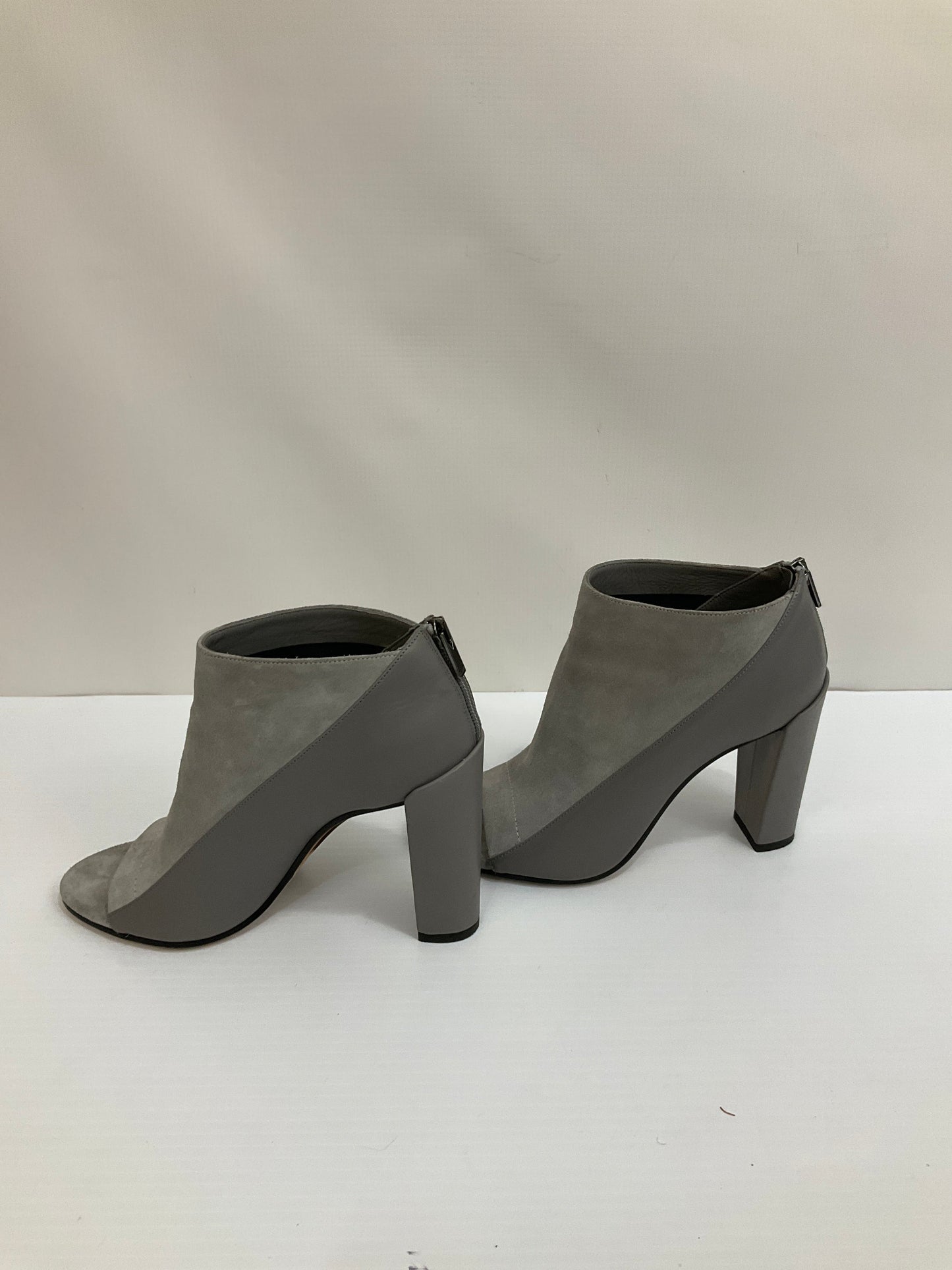 Shoes Heels Block By Vince In Grey, Size: 7