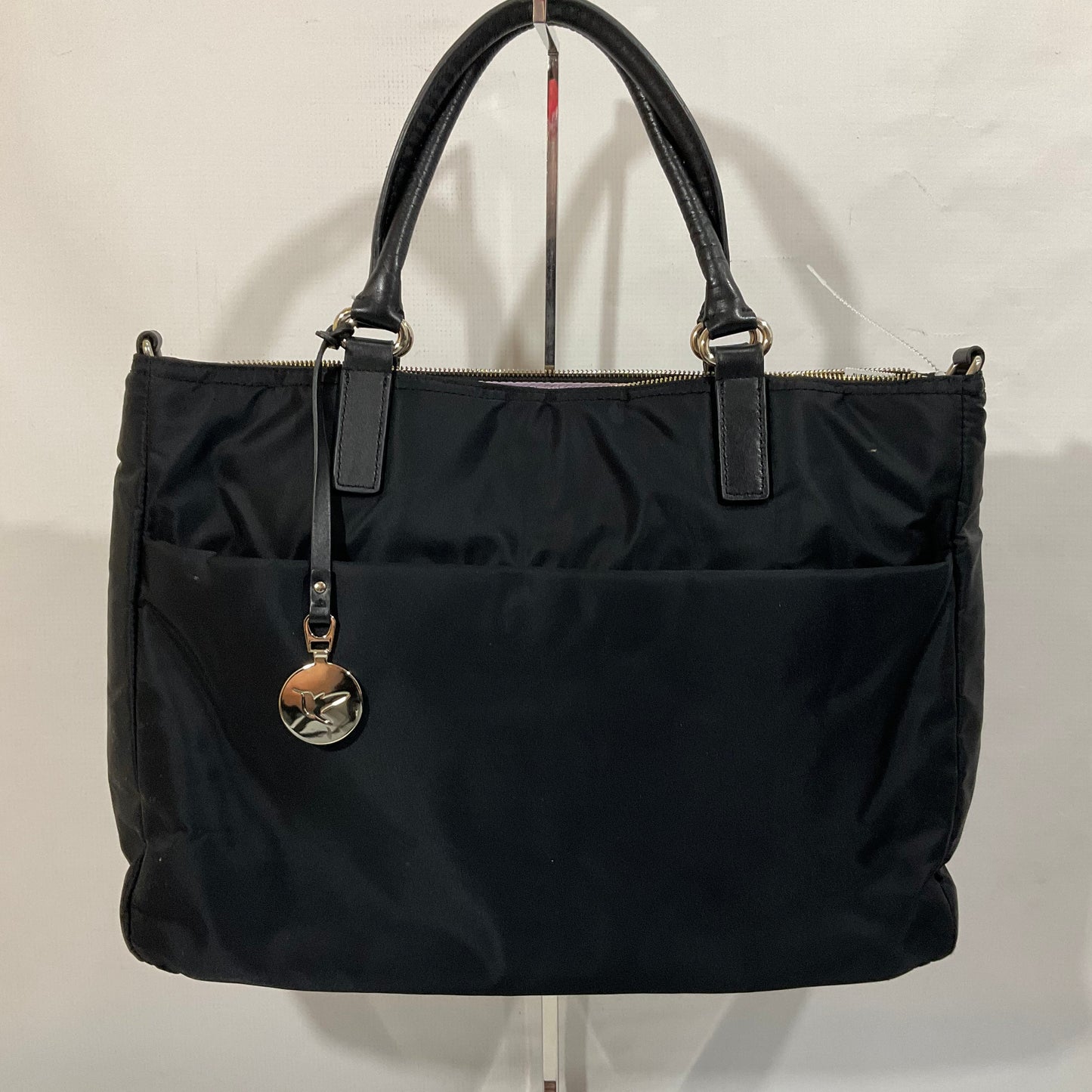 Handbag By Clothes Mentor, Size: Medium