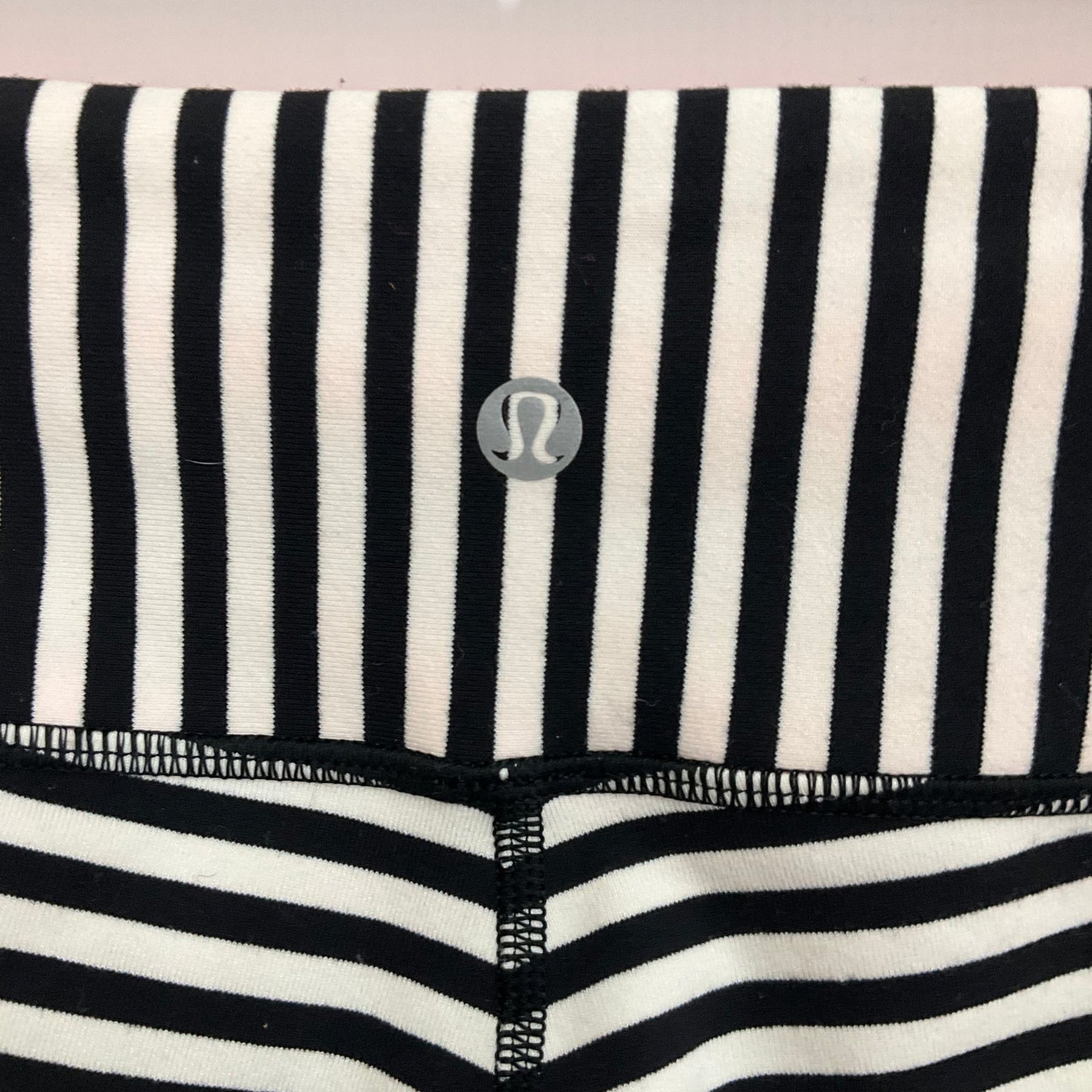 Striped Pattern Athletic Leggings Lululemon, Size 4