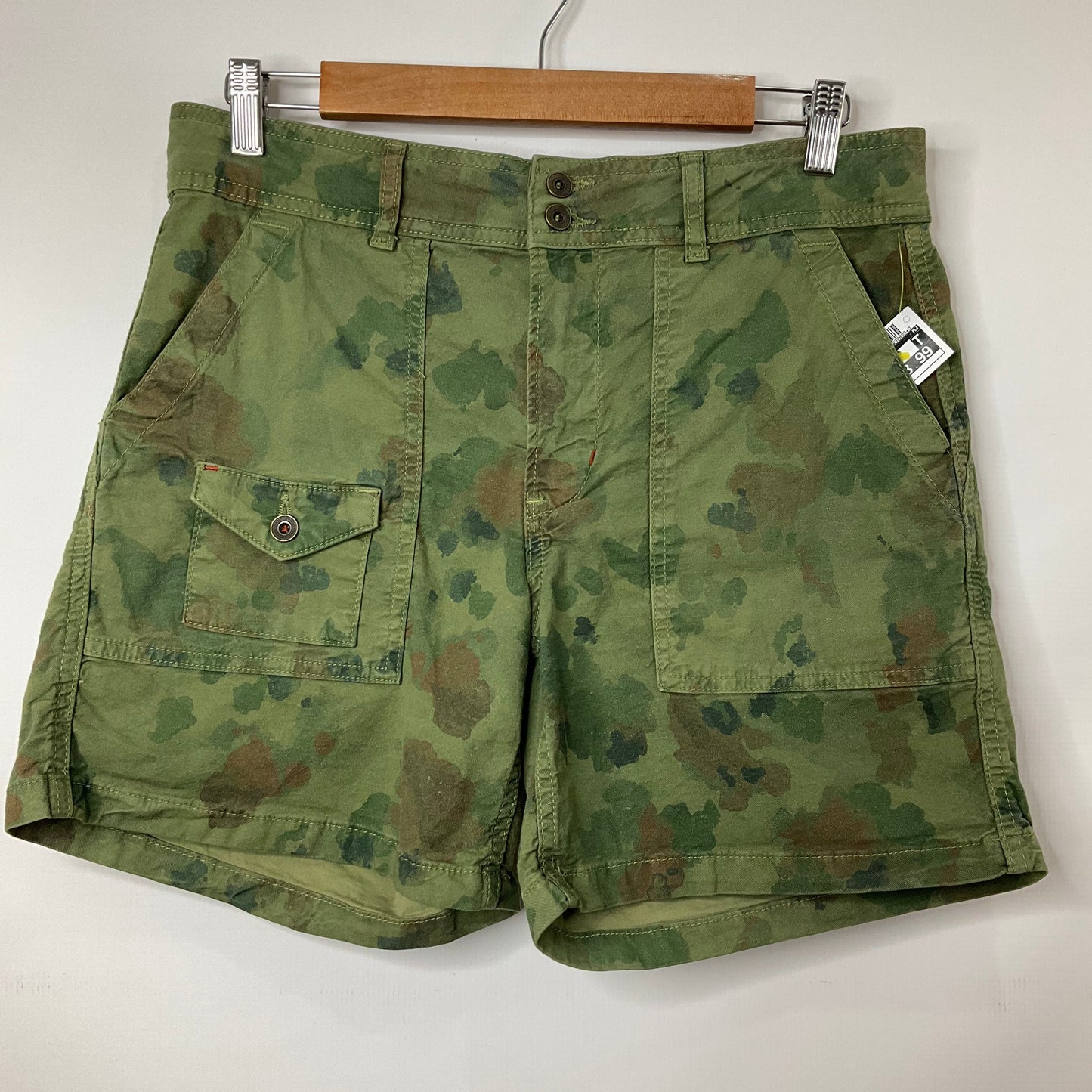 Camoflauge Shorts Anthropologie, Size 6