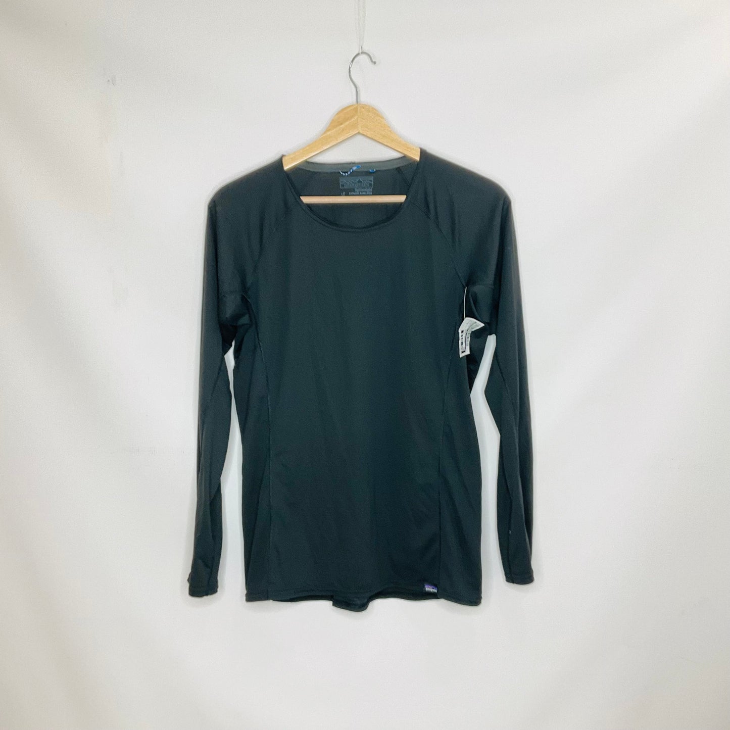 Black Athletic Top Long Sleeve Collar Patagonia, Size M