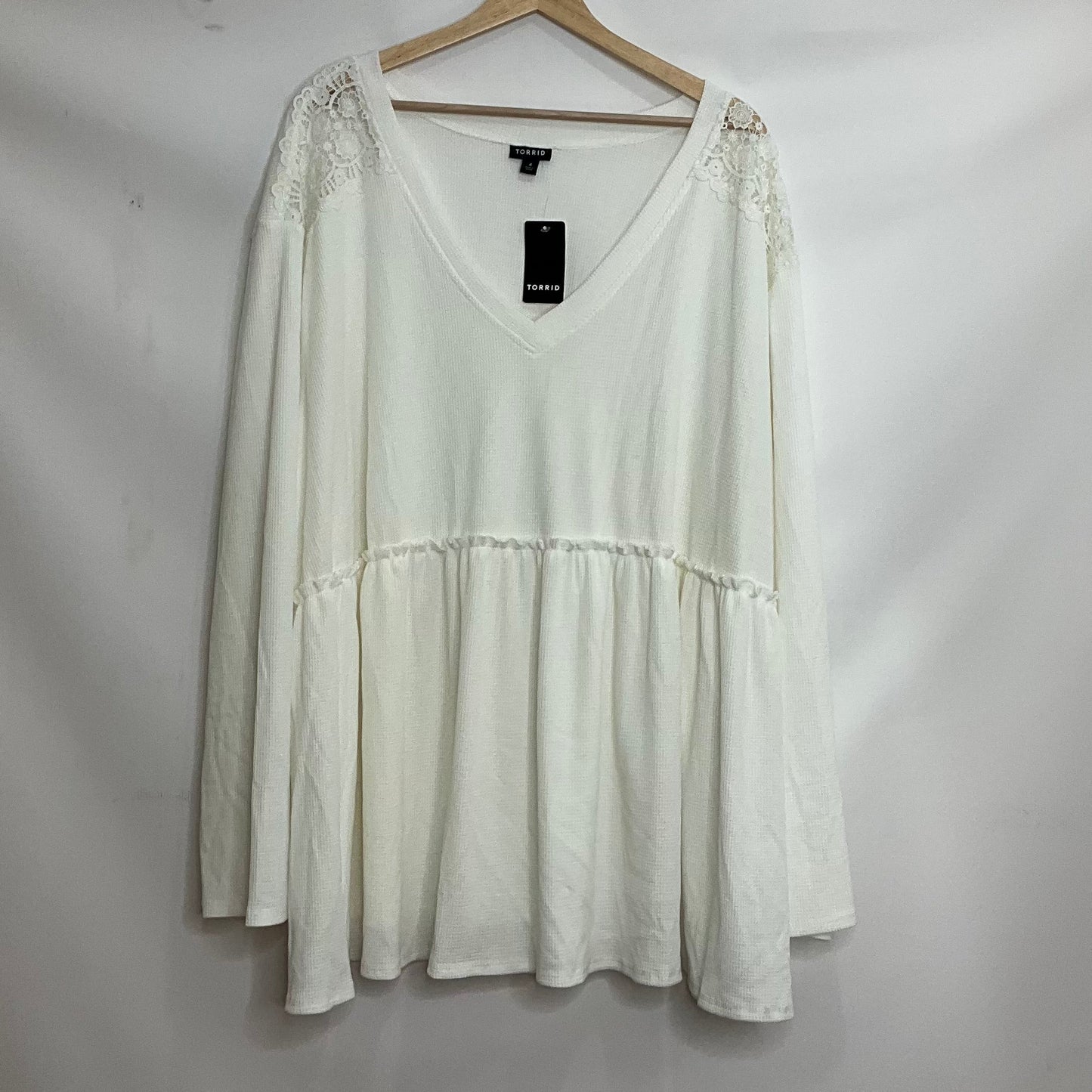 White Top Long Sleeve Torrid, Size 4x