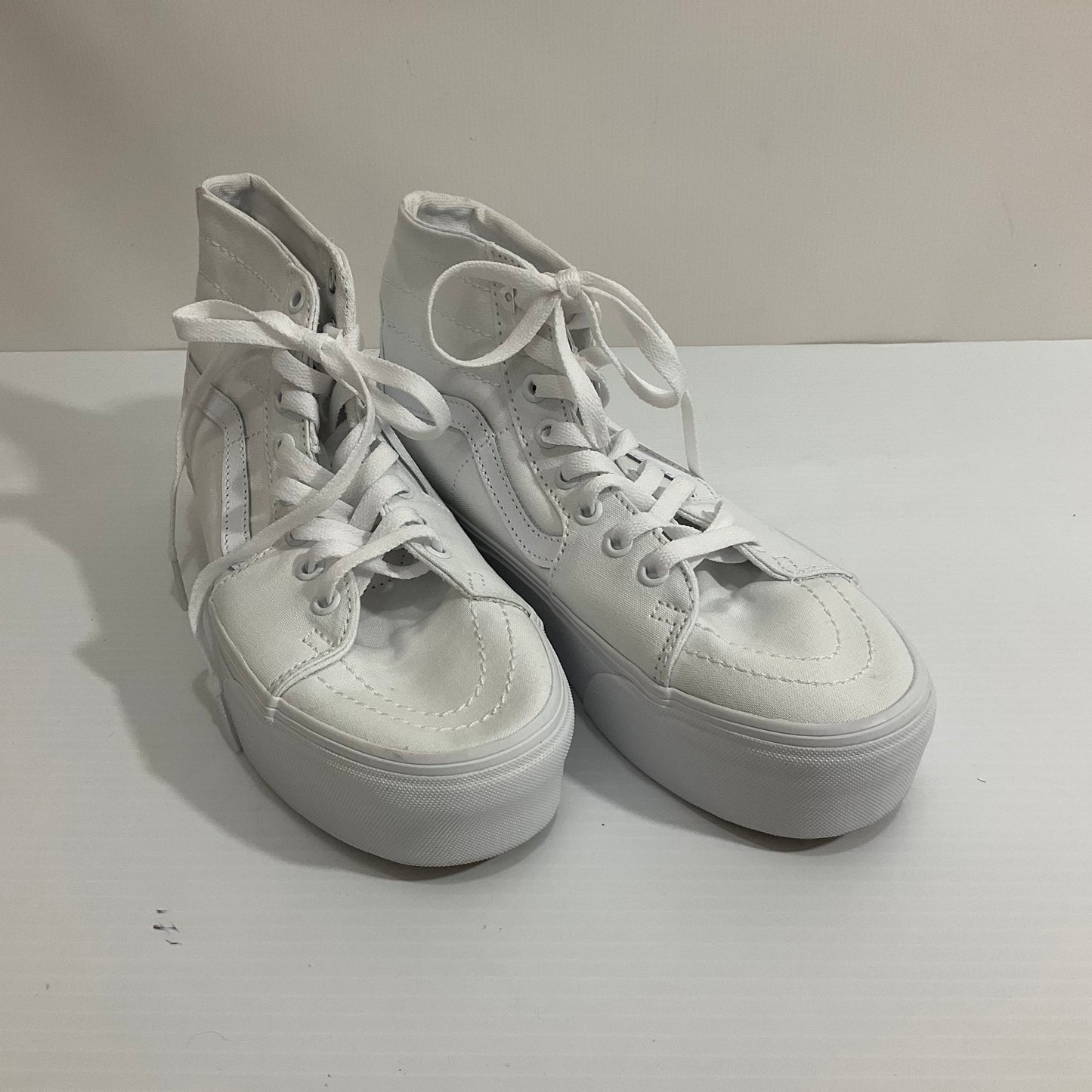 Shoes Sneakers Platform By Vans In White, Size: 8.5