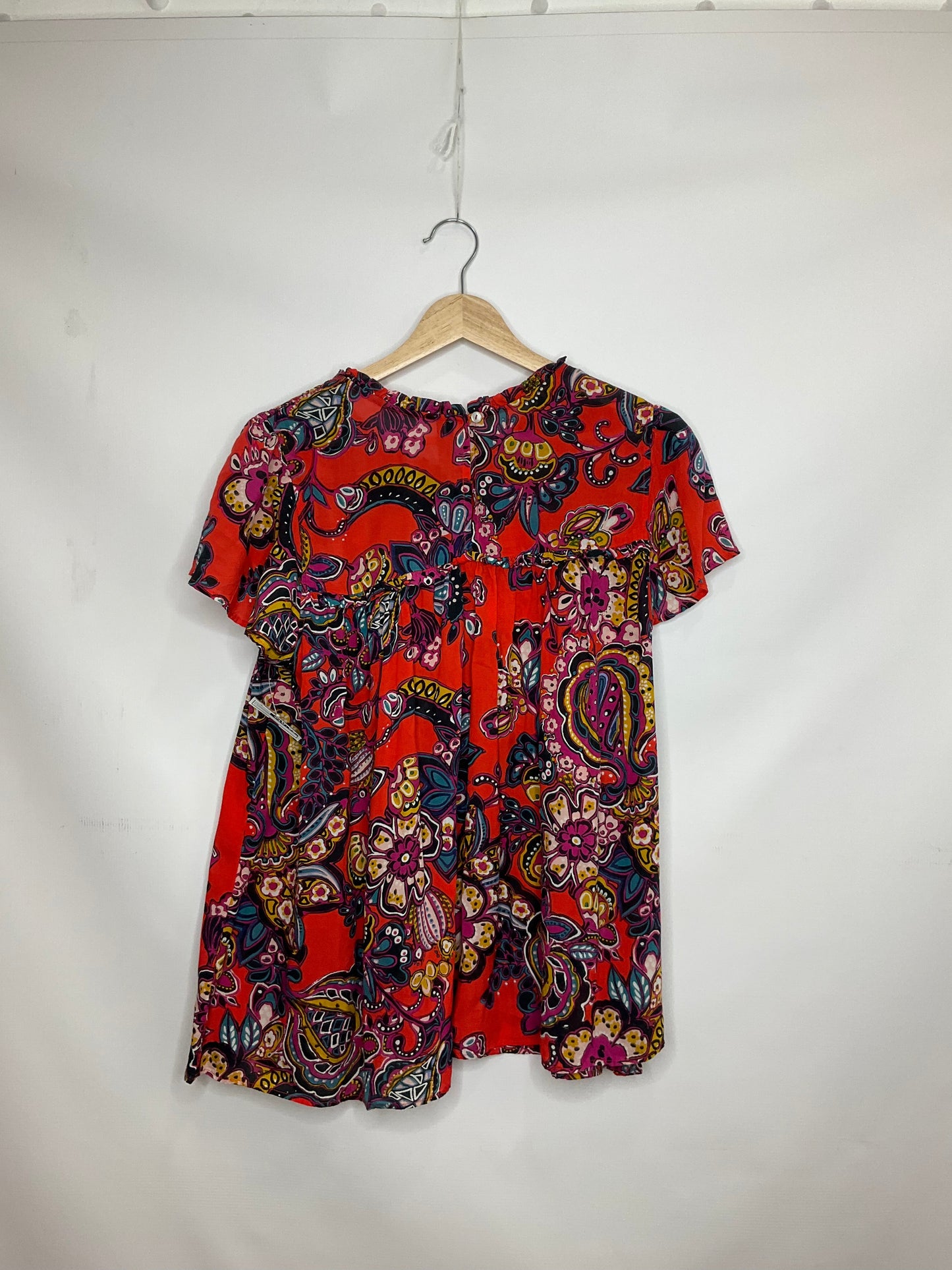 Multi-colored Top Short Sleeve Anthropologie, Size S