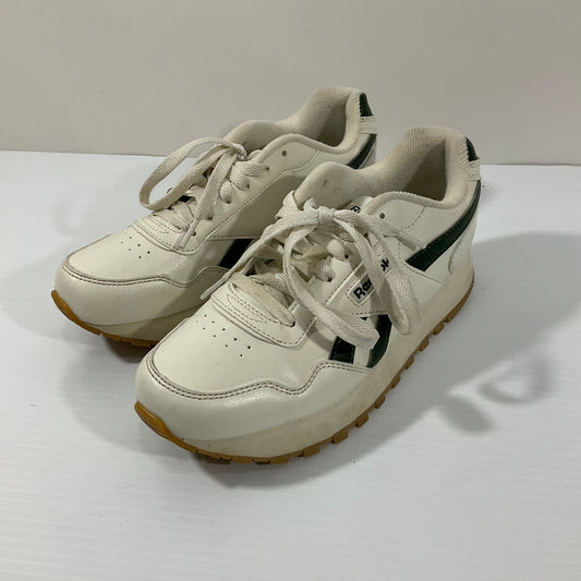 Shoes Sneakers Platform By Reebok In Green & White, Size: 7