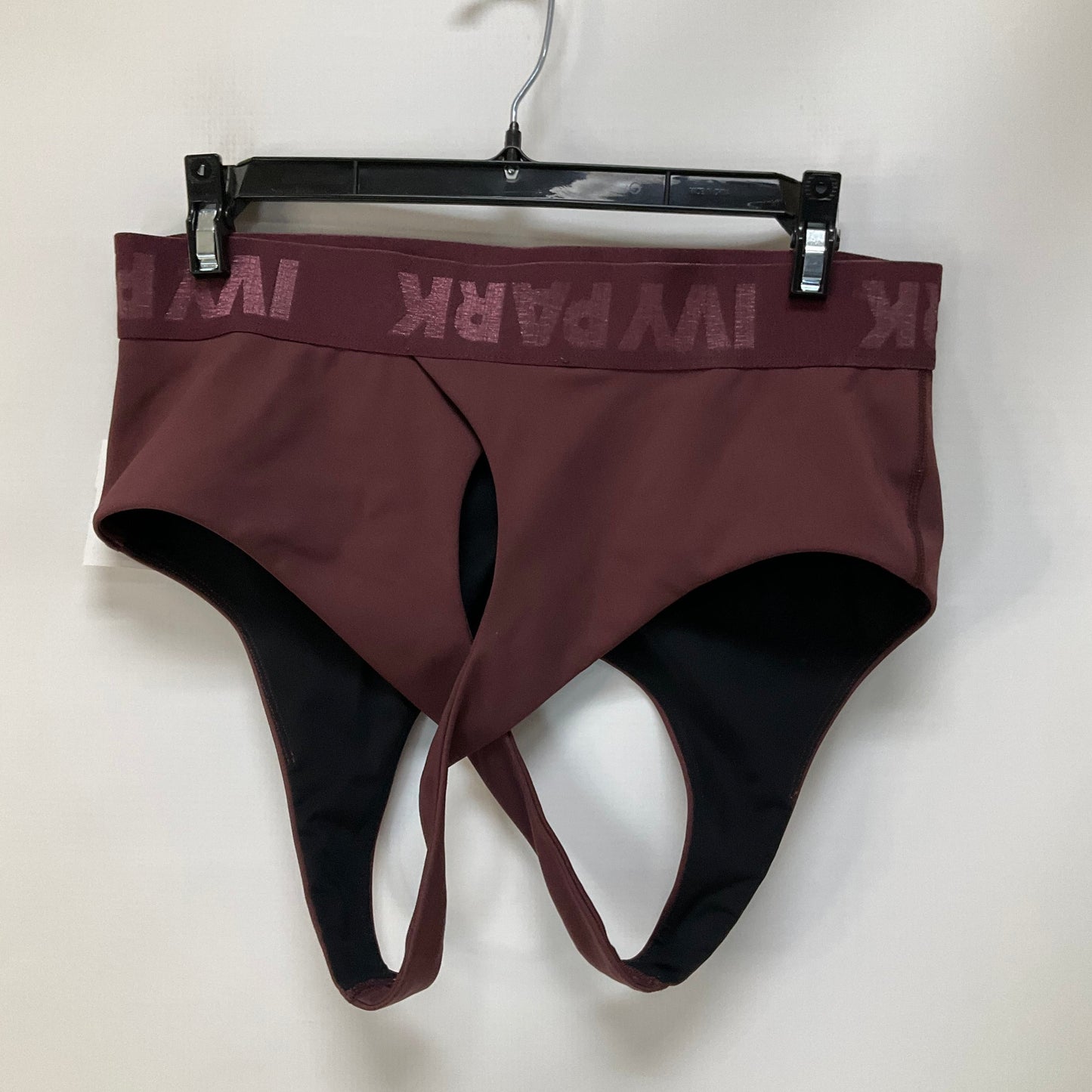 Athletic Bra By Ivy Park  Size: M